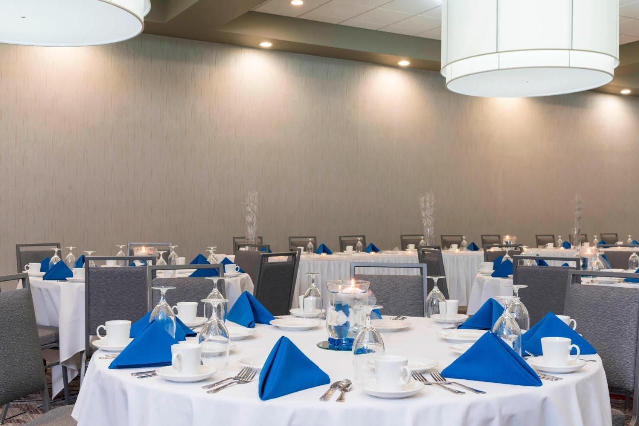 Sonesta Hotel Grand Rapids Airport Kentwood Esterno foto