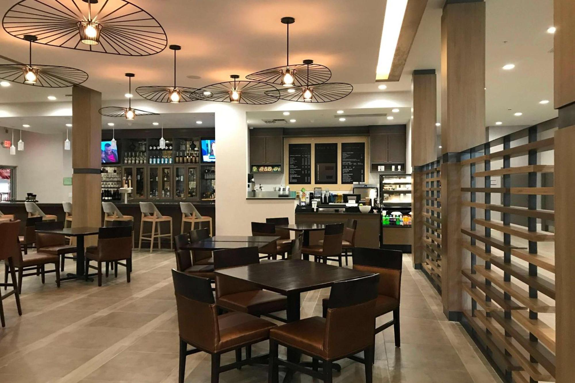 Sonesta Hotel Grand Rapids Airport Kentwood Esterno foto