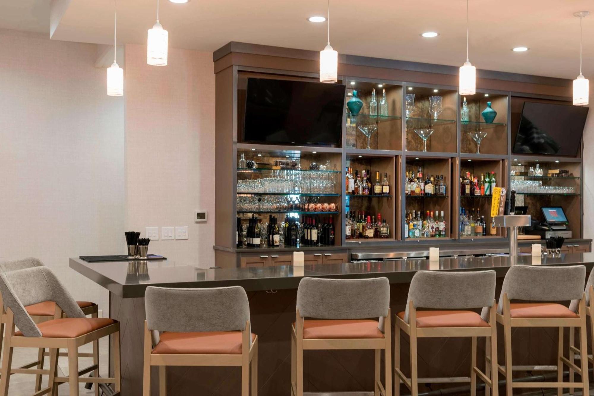 Sonesta Hotel Grand Rapids Airport Kentwood Esterno foto