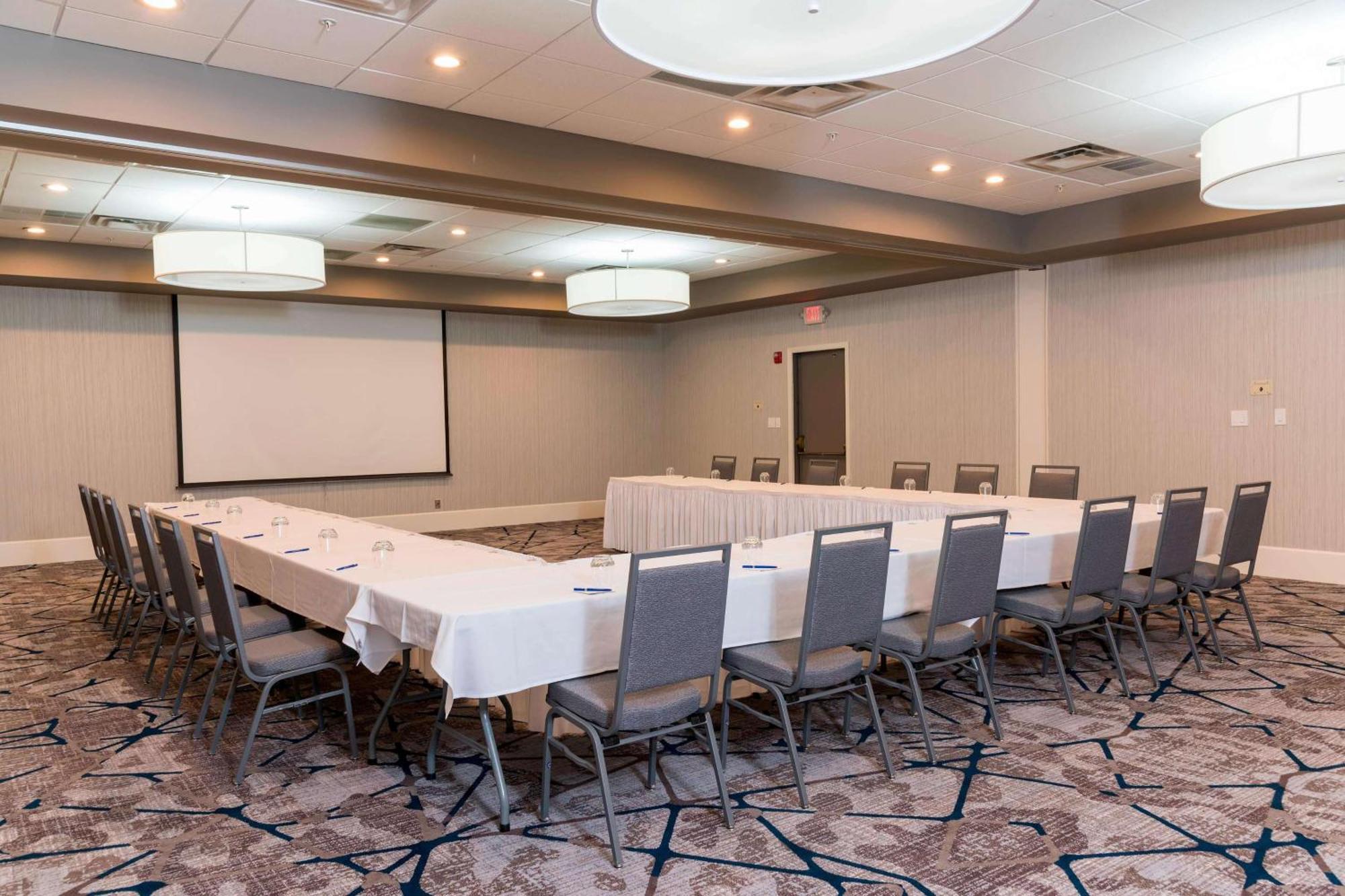 Sonesta Hotel Grand Rapids Airport Kentwood Esterno foto