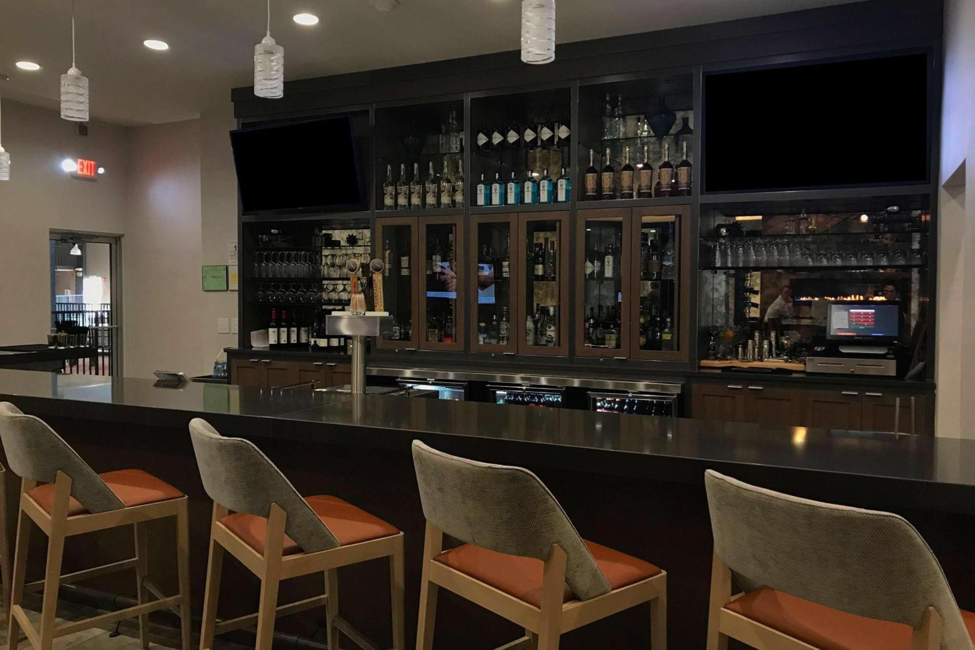 Sonesta Hotel Grand Rapids Airport Kentwood Esterno foto