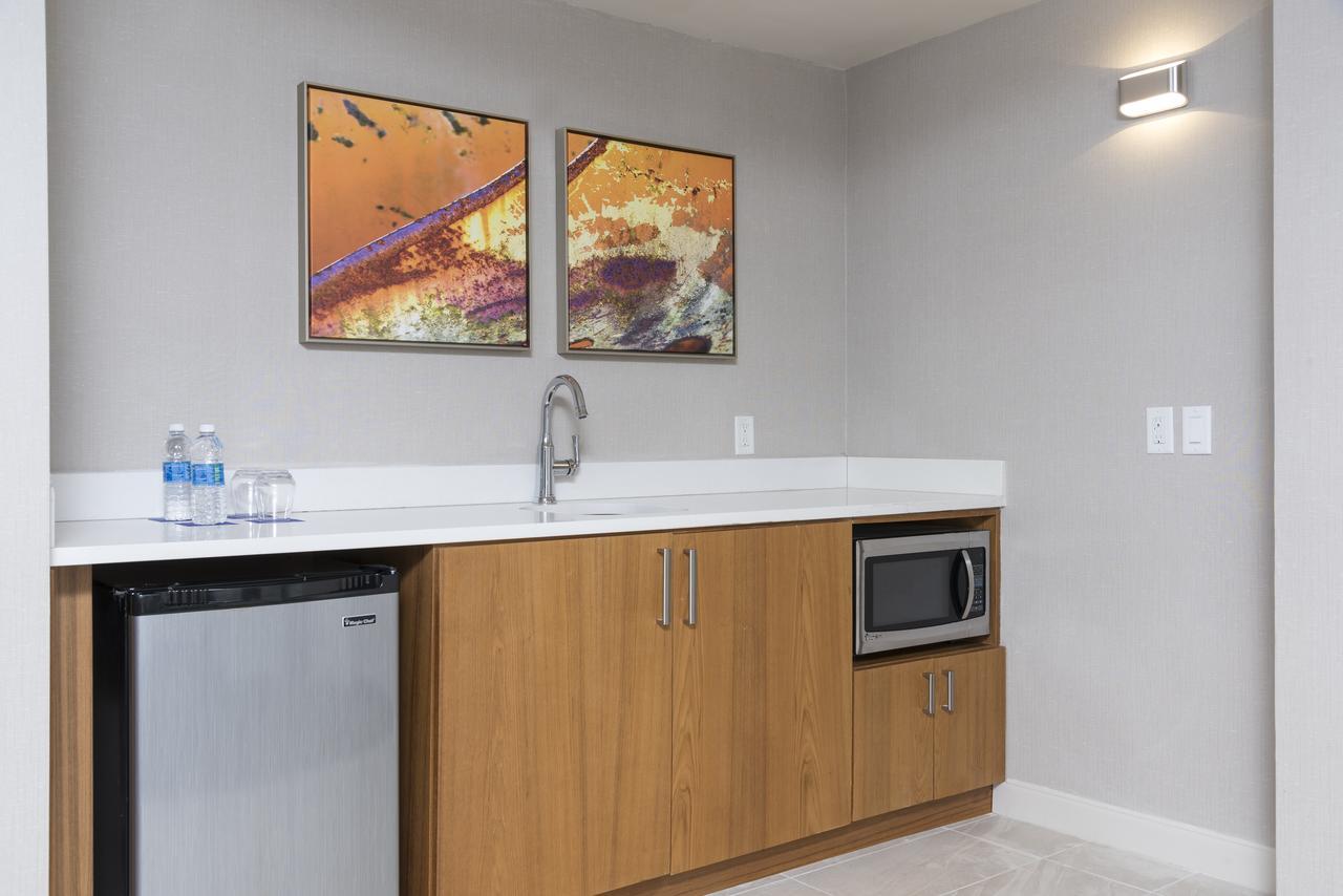Sonesta Hotel Grand Rapids Airport Kentwood Esterno foto